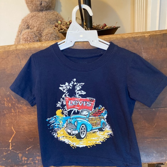 Levis Vintage Convertible Tee - Picture 8 of 11